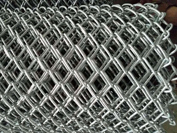 鍍鋅機(jī)編鐵絲網(wǎng)